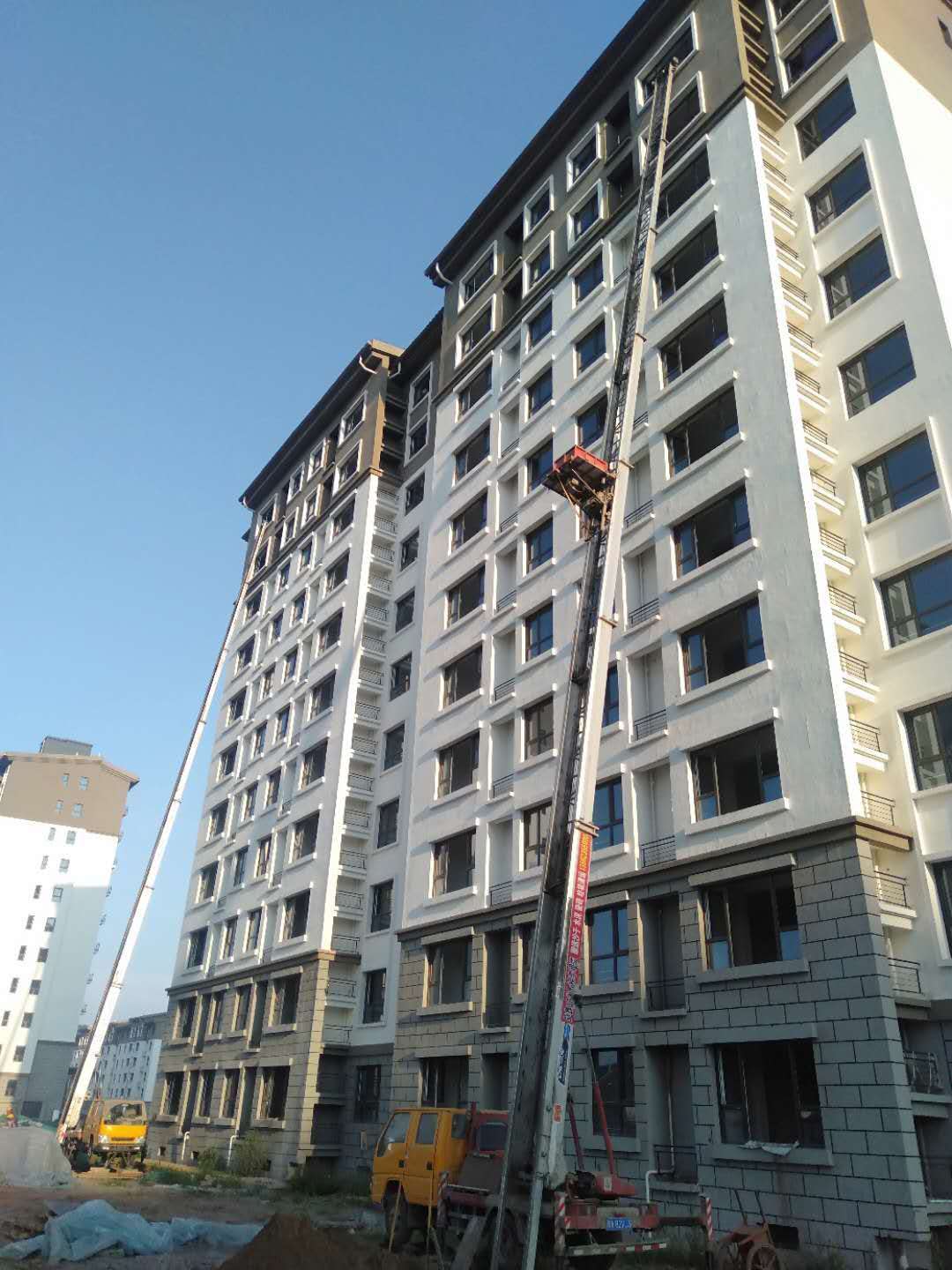 灤平縣回遷樓上料